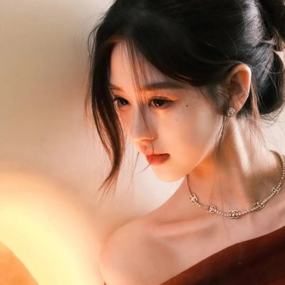 闪亮女孩 海报